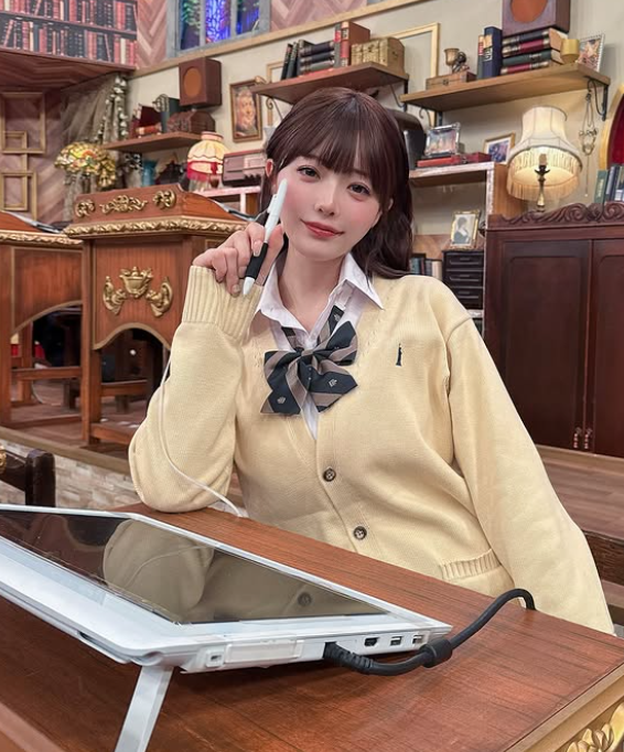 塩見きら画像